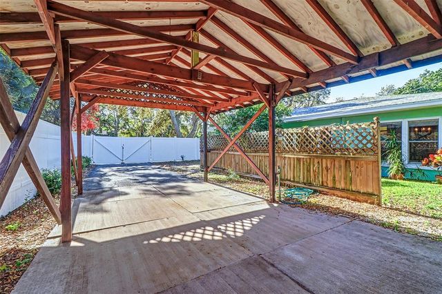 1515 SERPENTINE DRIVE S, St Petersburg, FL 33705