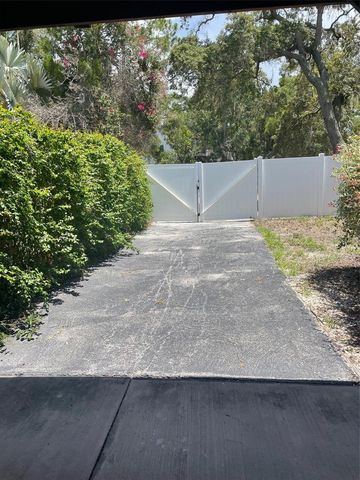 1515 SERPENTINE DRIVE S, St Petersburg, FL 33705