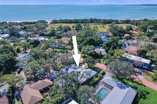 1515 SERPENTINE DRIVE S, St Petersburg, FL 33705