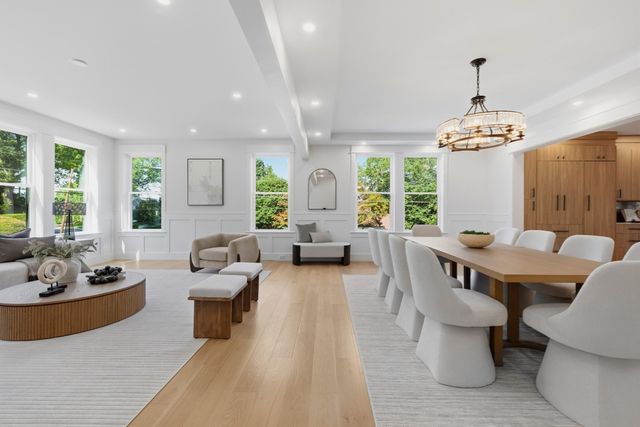 2 Atherton Rd, Winchester, MA 01890