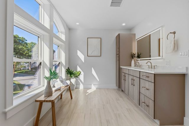 2 Atherton Rd, Winchester, MA 01890