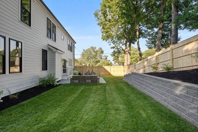 2 Atherton Rd, Winchester, MA 01890
