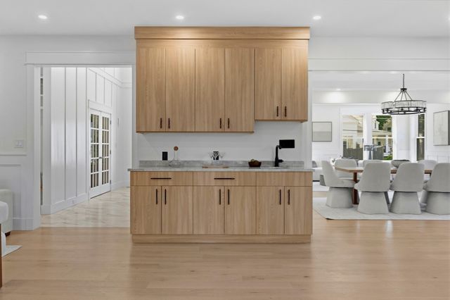 2 Atherton Rd, Winchester, MA 01890