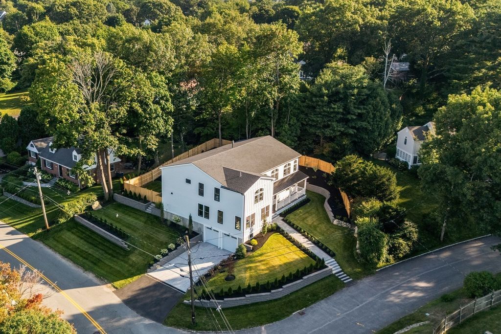 2 Atherton Rd, Winchester, MA 01890