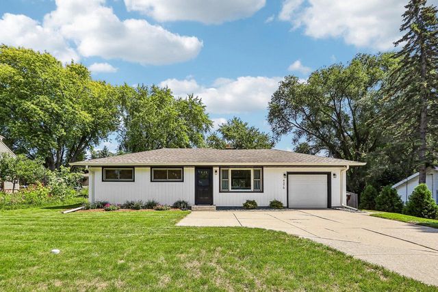 4376 S 84th STREET, Greenfield, WI 53228