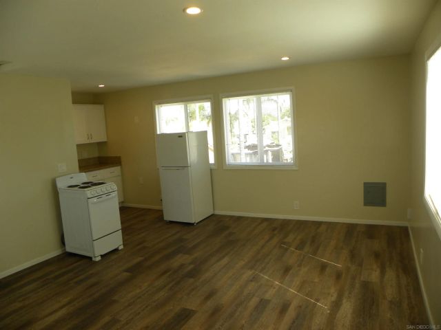 652 S orange, El Cajon, CA 92020