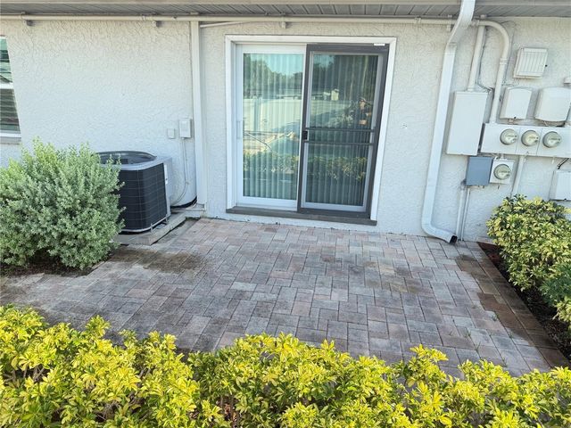 440 50TH AVENUE N, St Petersburg, FL 33703