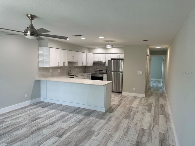 440 50TH AVENUE N, St Petersburg, FL 33703