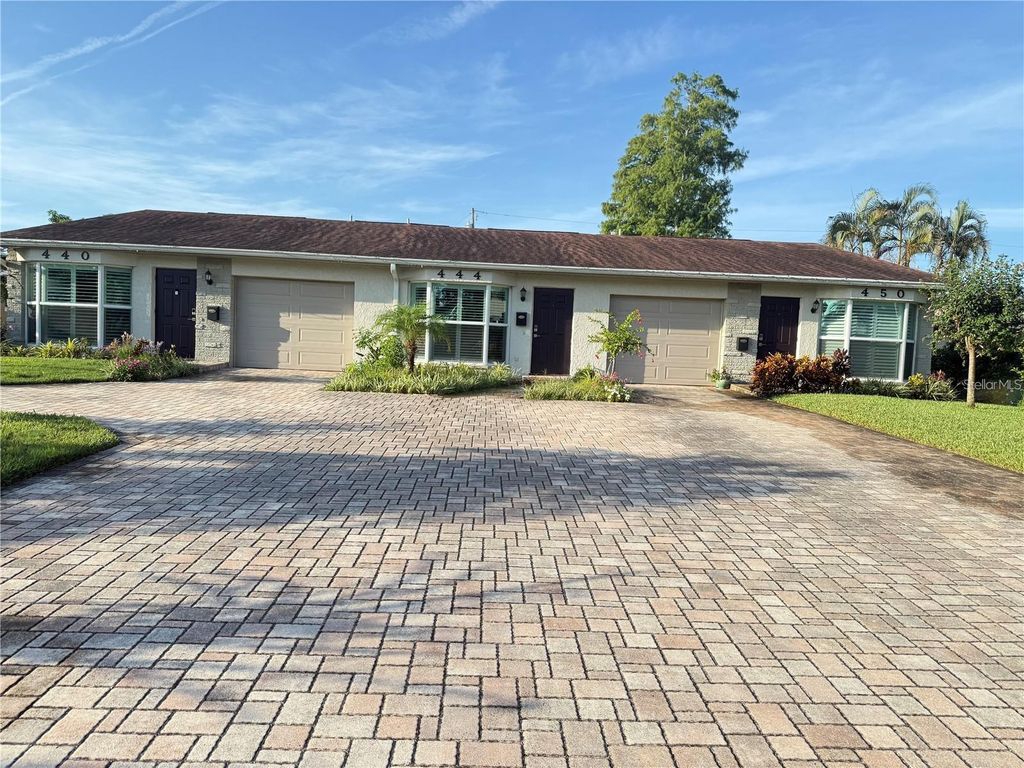 440 50TH AVENUE N, St Petersburg, FL 33703