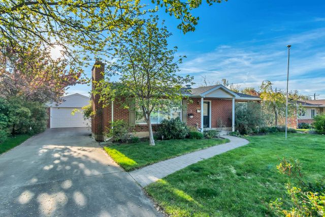 1240 WESTWOOD RD, Bountiful, UT 84010