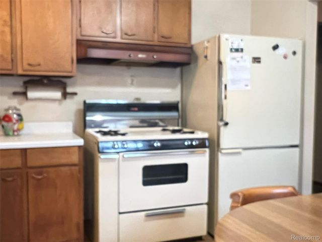 33626 Hiveley Street, Westland, MI 48186