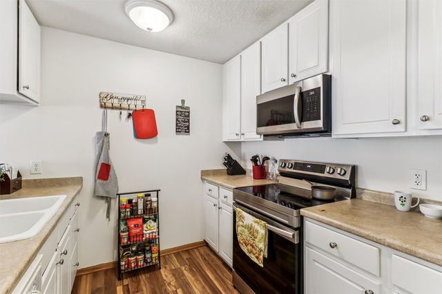 8601 Westown Parkway 14108, West Des Moines, IA 50266