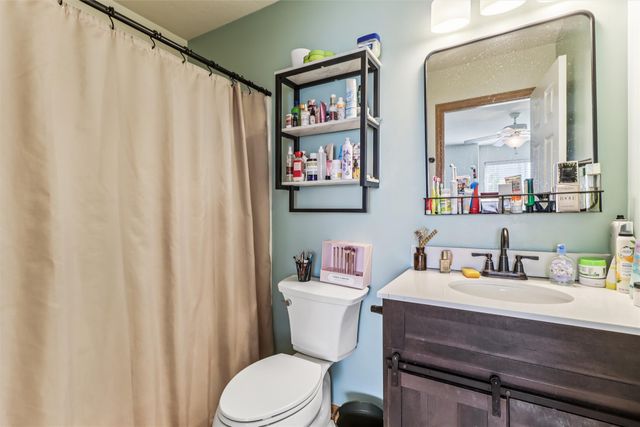 8601 Westown Parkway 14108, West Des Moines, IA 50266