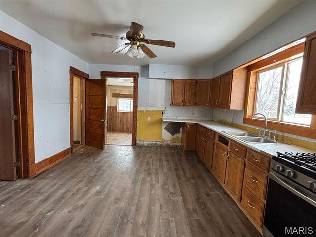 120 Gillespie, Wilsonville, IL 62093