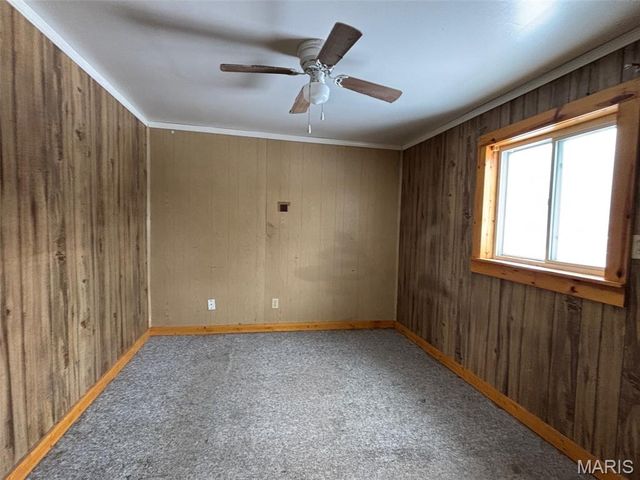 120 Gillespie, Wilsonville, IL 62093