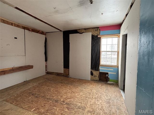 120 Gillespie, Wilsonville, IL 62093