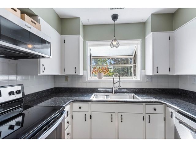 535 Manhattan Dr 201, Boulder, CO 80303