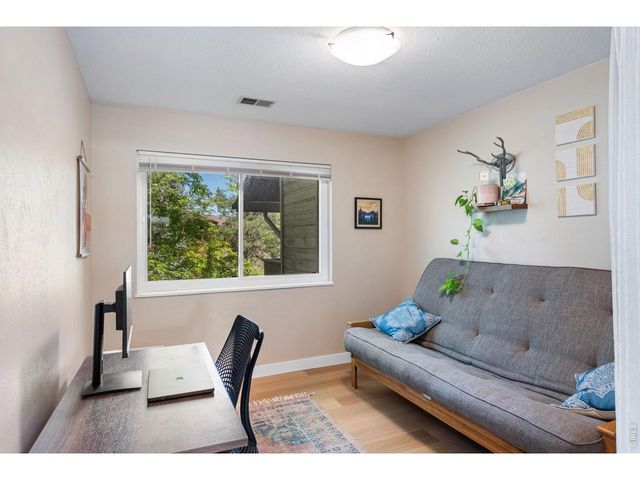 535 Manhattan Dr 201, Boulder, CO 80303