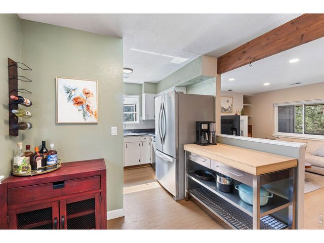 535 Manhattan Dr 201, Boulder, CO 80303