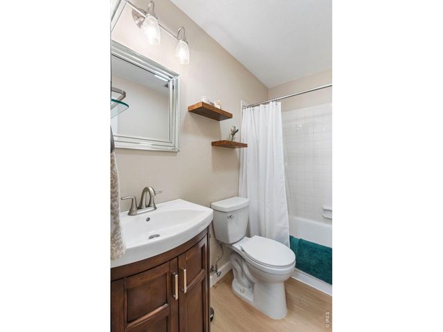 535 Manhattan Dr 201, Boulder, CO 80303