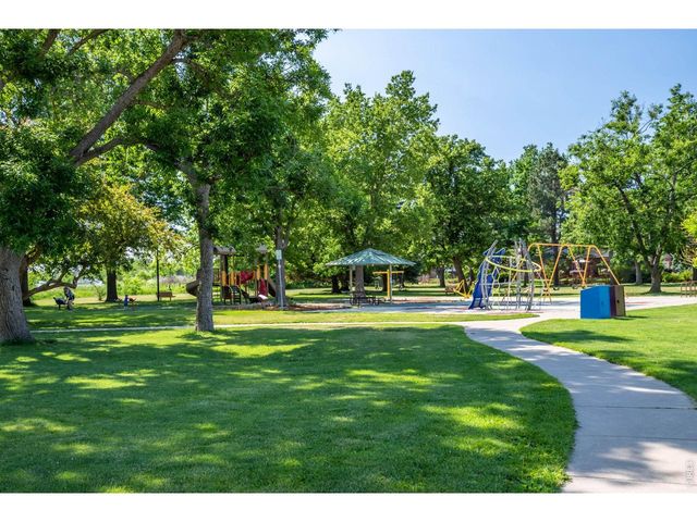 535 Manhattan Dr 201, Boulder, CO 80303