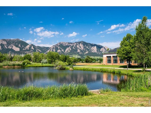 535 Manhattan Dr 201, Boulder, CO 80303