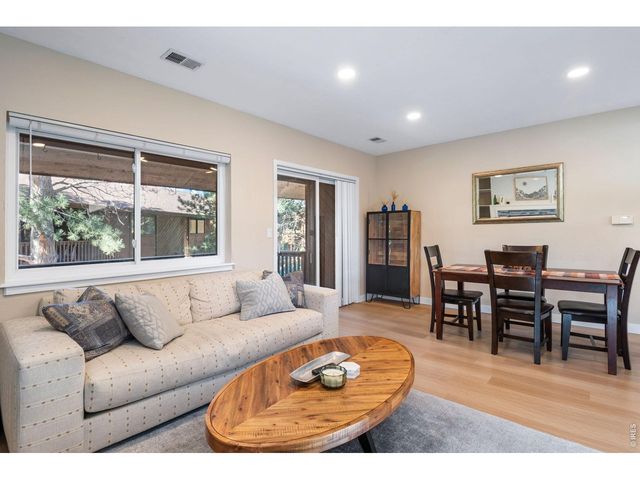 535 Manhattan Dr 201, Boulder, CO 80303
