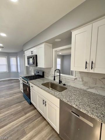 1420 Drumheller DR, Virginia Beach, VA 23464