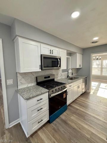 1420 Drumheller DR, Virginia Beach, VA 23464