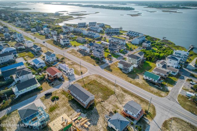 7203 10th Avenue, N Topsail Beach, NC 28460