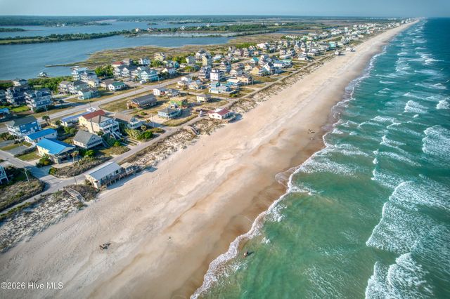 7203 10th Avenue, N Topsail Beach, NC 28460