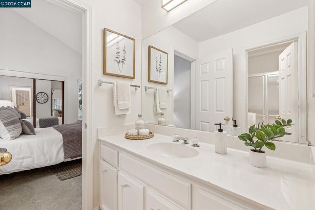 53 Paso Nogal Ct, Pleasant Hill, CA 94523