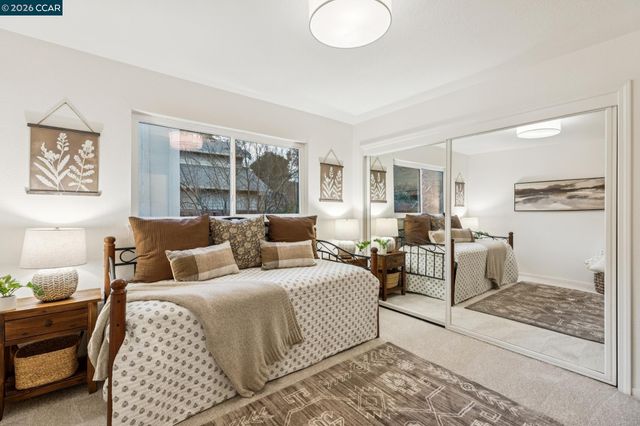 53 Paso Nogal Ct, Pleasant Hill, CA 94523