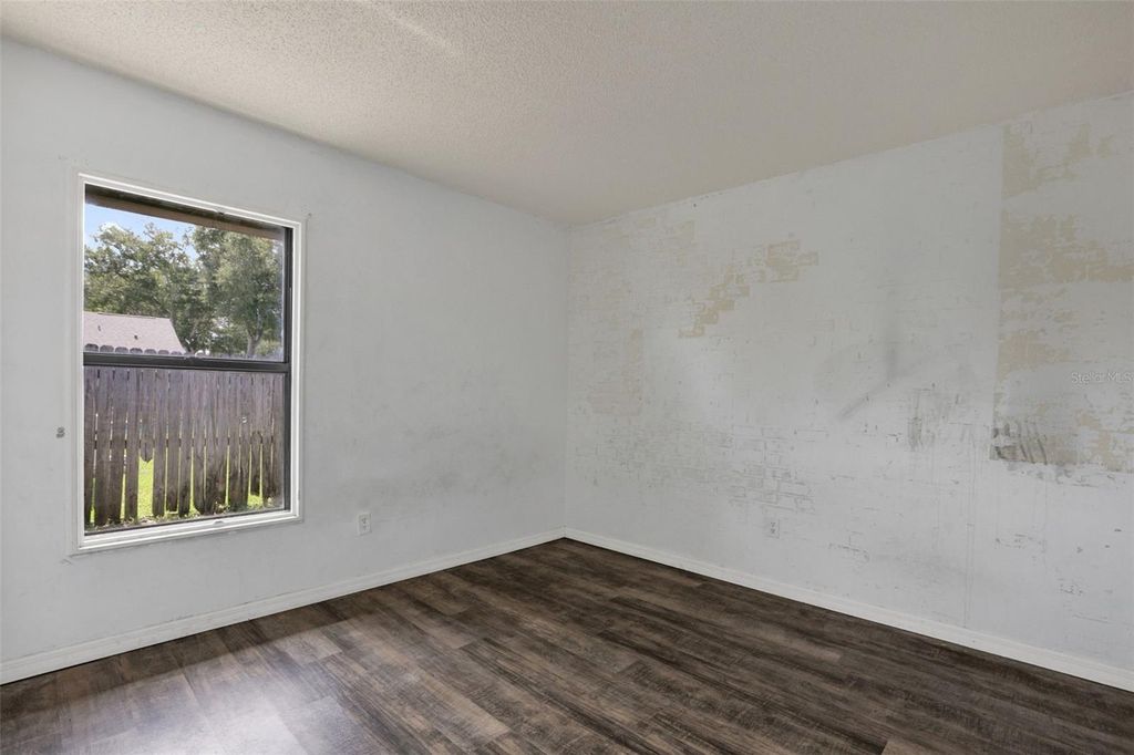 Image 12 of property listing at 5119 HEATH DRIVE, Orlando, FL 32812
