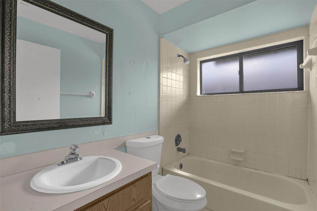 Image 18 of property listing at 5119 HEATH DRIVE, Orlando, FL 32812