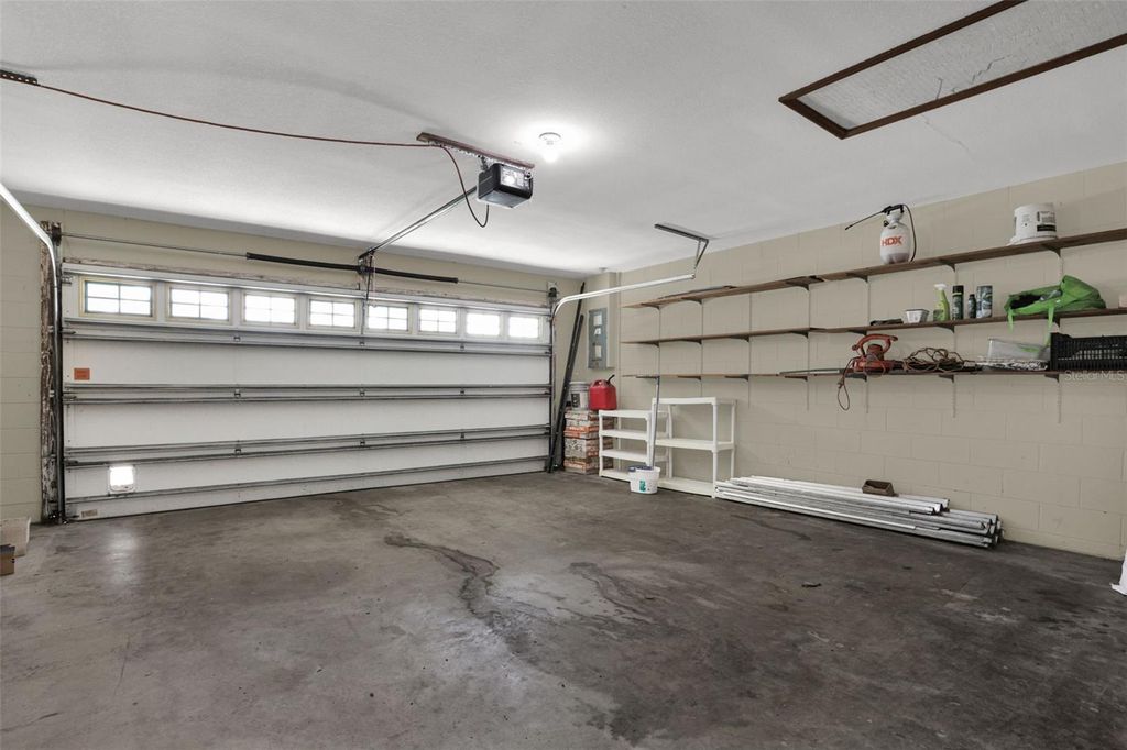 Image 21 of property listing at 5119 HEATH DRIVE, Orlando, FL 32812