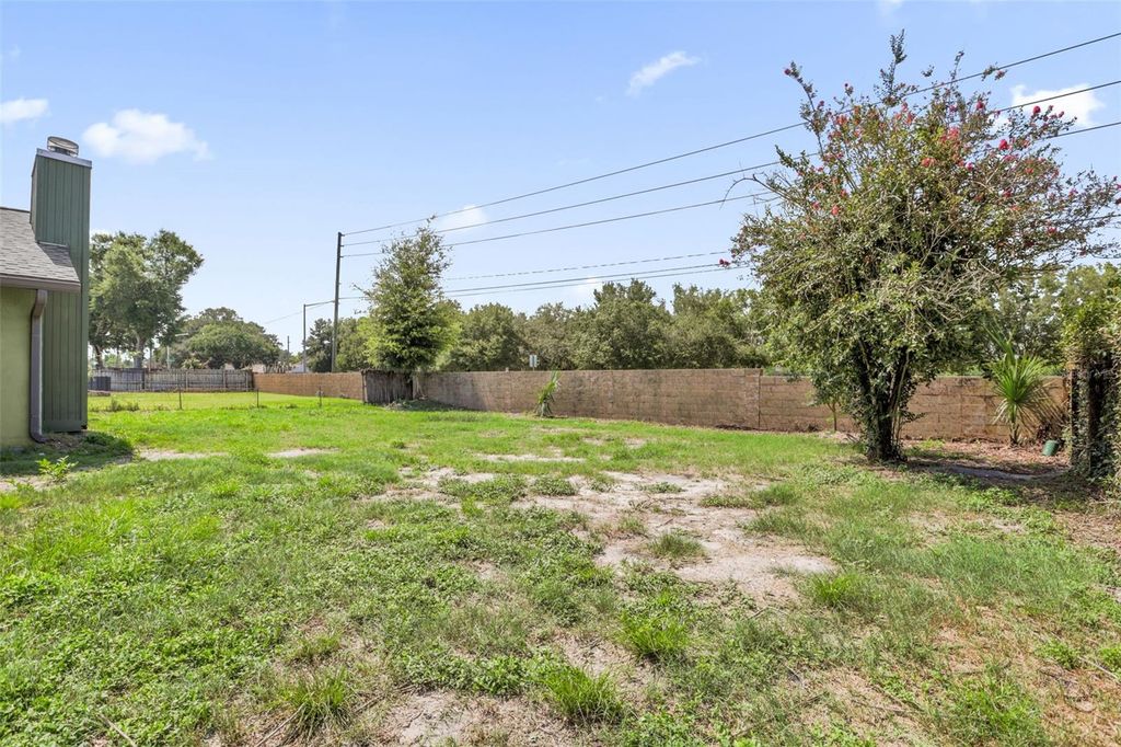 Image 25 of property listing at 5119 HEATH DRIVE, Orlando, FL 32812