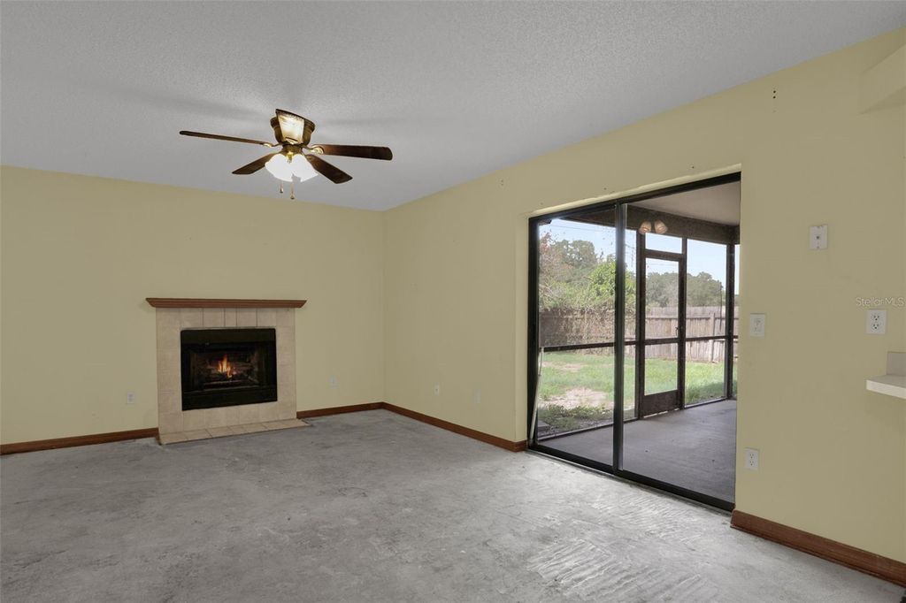 Image 9 of property listing at 5119 HEATH DRIVE, Orlando, FL 32812