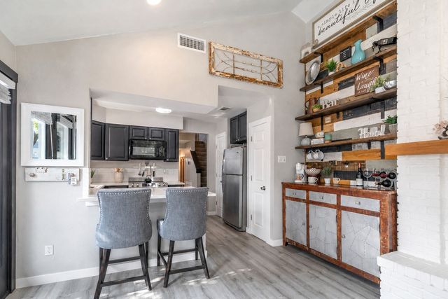 2501 Shady Ridge Drive, Bedford, TX 76021