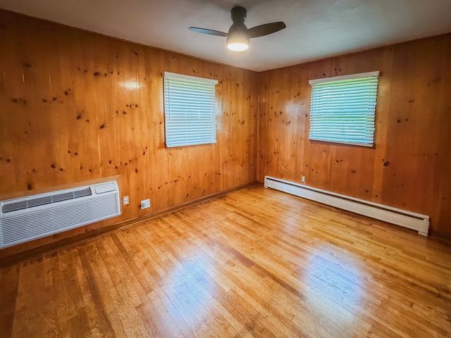 1244 Park Avenue, Winthrop Harbor, IL 60096