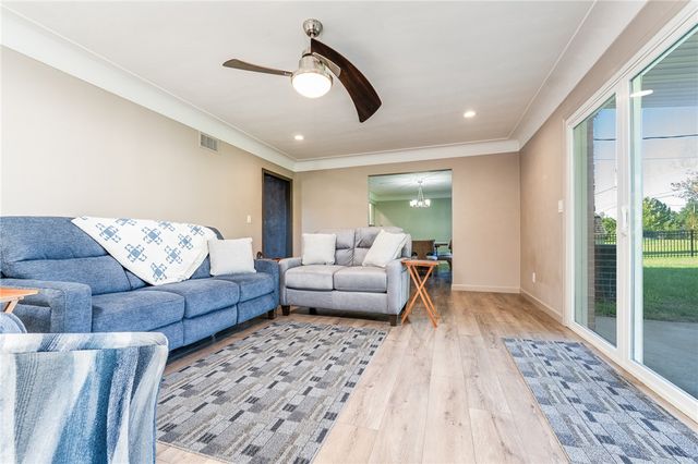 2411 Brown Bark Drive, Beavercreek, OH 45431