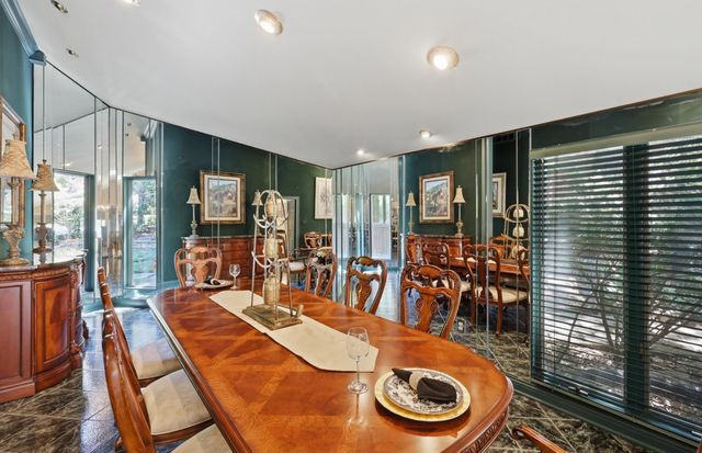2132 Island Drive, Lexington, KY 40502