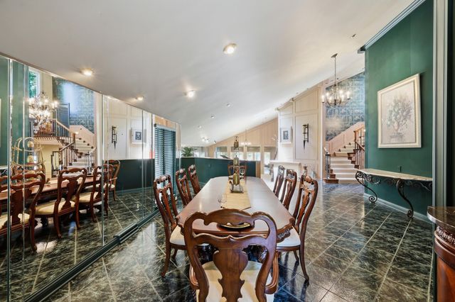 2132 Island Drive, Lexington, KY 40502