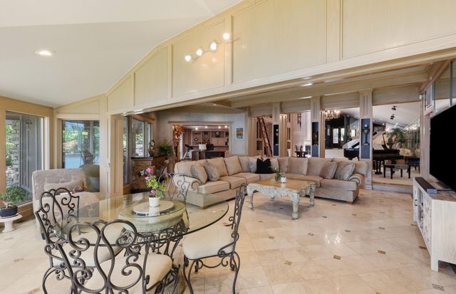 2132 Island Drive, Lexington, KY 40502