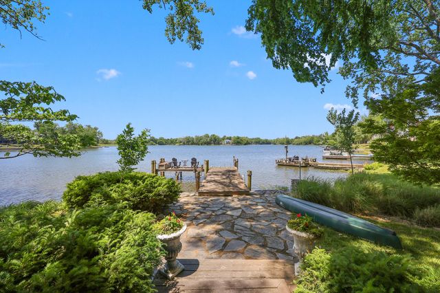 2132 Island Drive, Lexington, KY 40502