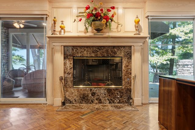 2132 Island Drive, Lexington, KY 40502