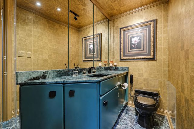 2132 Island Drive, Lexington, KY 40502