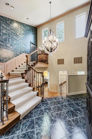 2132 Island Drive, Lexington, KY 40502