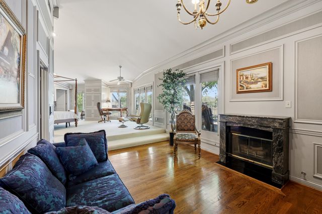 2132 Island Drive, Lexington, KY 40502