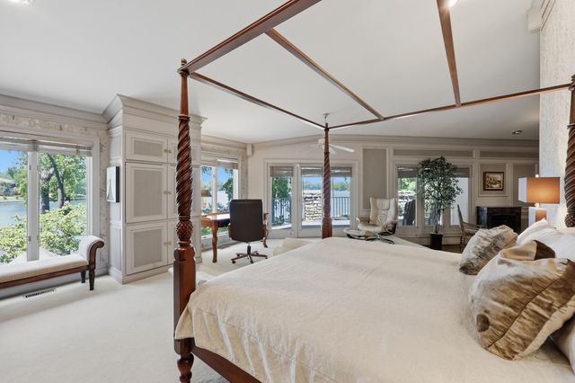 2132 Island Drive, Lexington, KY 40502